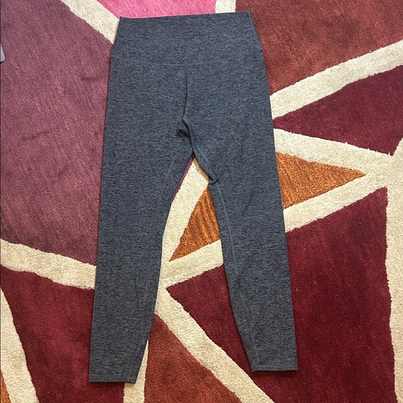 ALO Yoga Gray Leggings - Picture 2 of 12